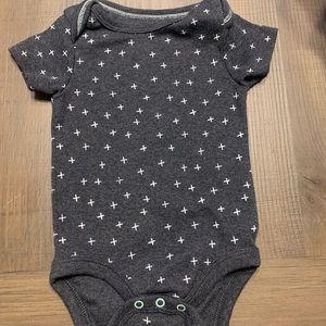 Short sleeve onesie